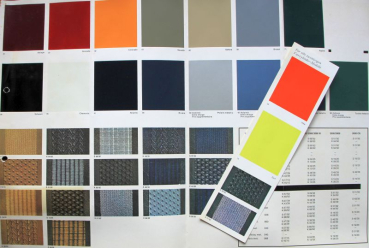 BMW Modelprogram Color and Upholstery 1970 Carbrochure (4508)